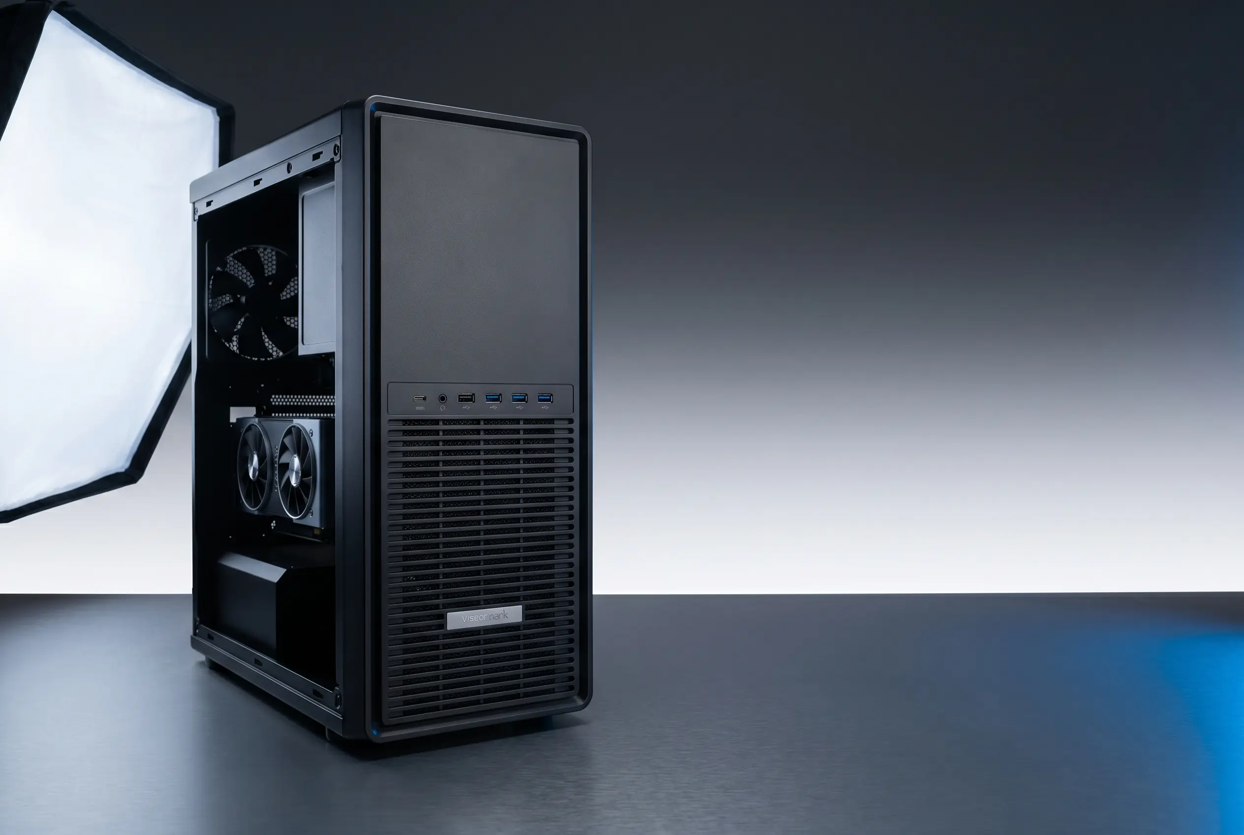 Lenovo ThinkStation P4 desktop workstation with AMD Ryzen PRO 9000 and NVIDIA RTX PRO 6000 Blackwell GPU.