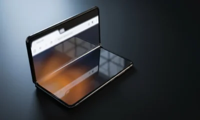 Motorola Smart Feed app injecting Amazon affiliate codes on Razr Fold phones.
