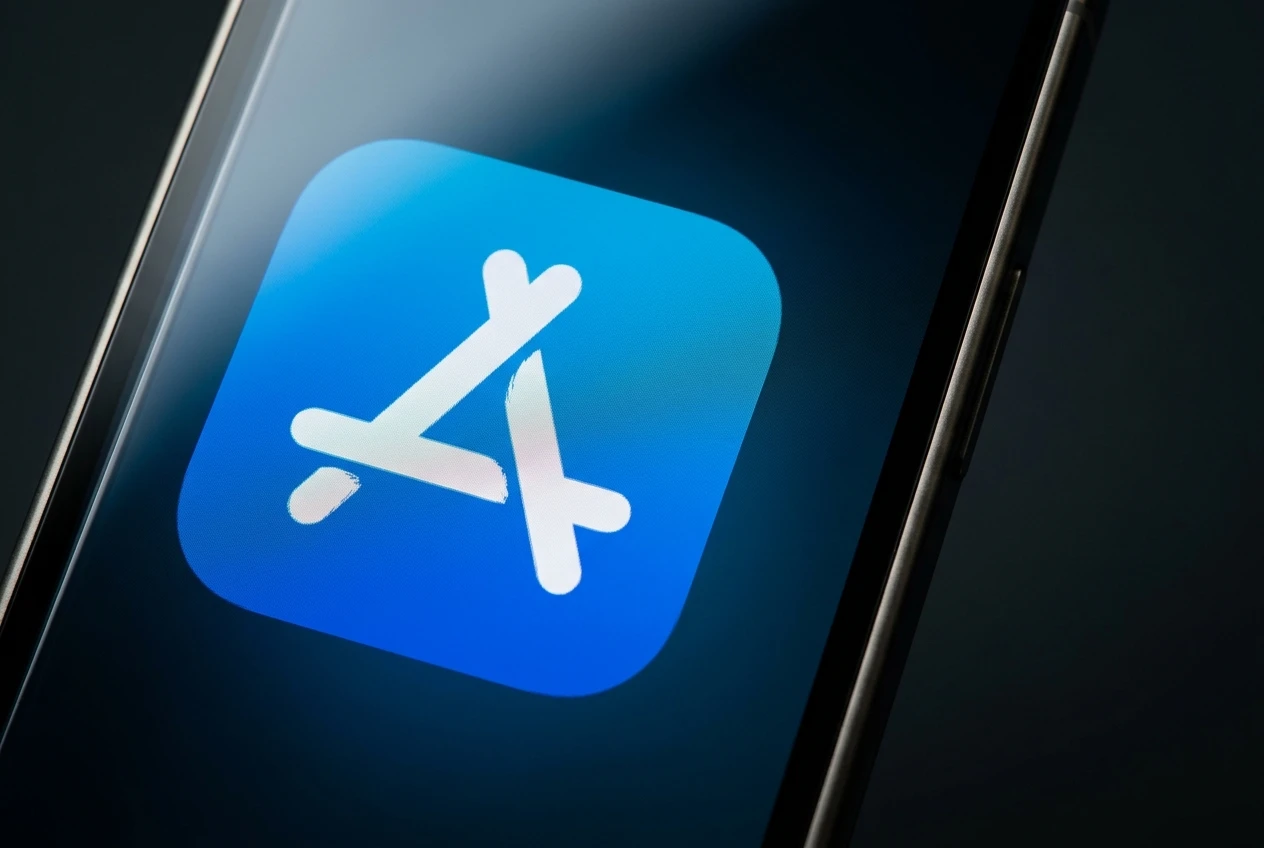 Apple App Store 2025 revenue 1.4 trillion antitrust commission