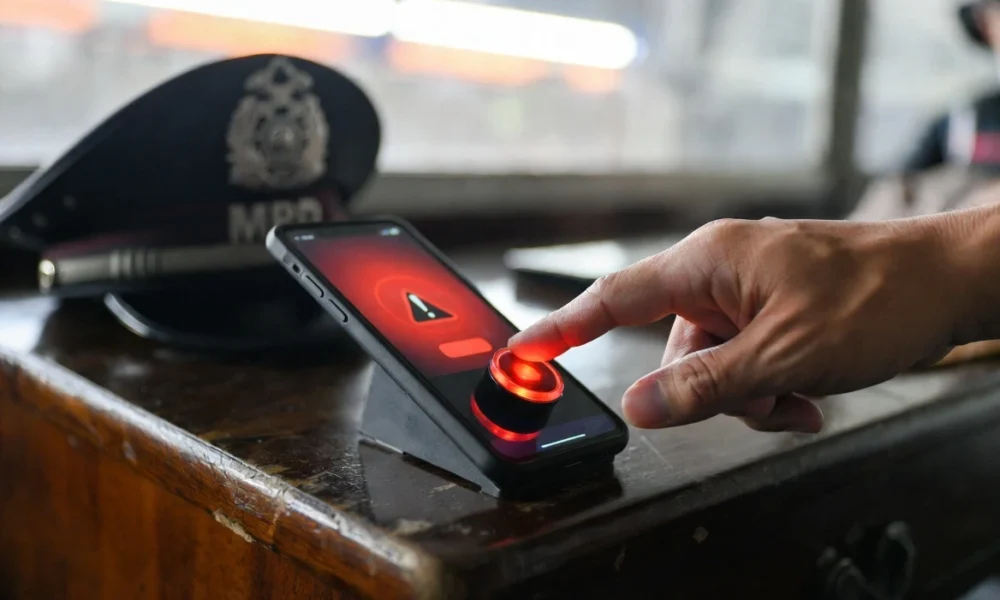 Manila police one-tap emergency app for schools