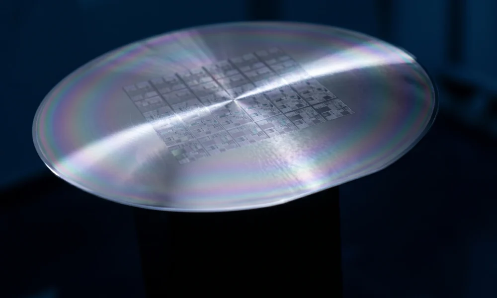 Quobly silicon quantum computing Series A silicon spin qubits