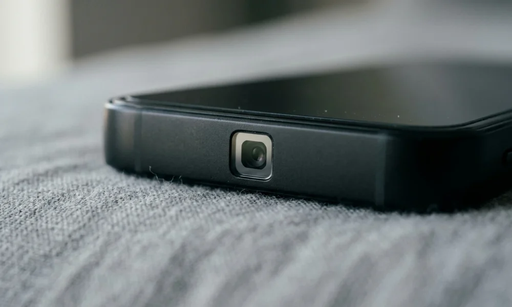 Galaxy S27 Pro square front camera leak