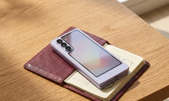 Samsung Galaxy Z Fold8 passport shaped design compared to Fold8 Ultra